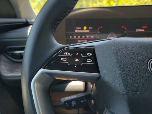 Used 2025 Audi Q5 Premium Plus w/ Premium Plus AWD/4WD image 32