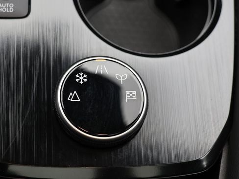 Used 2023 Nissan Rogue Platinum w/ Platinum Premium Package image 28