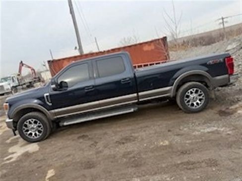 Used 2022 Ford F250 Lariat w/ Lariat Ultimate Package image 3