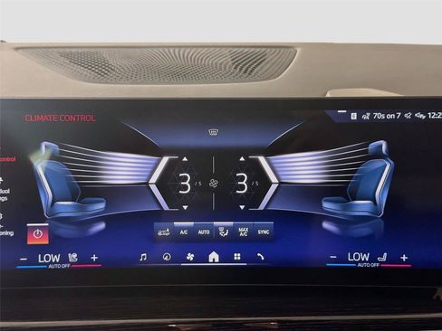 New 2026 BMW X5 xDrive40i w/ M Sport Package AWD/4WD image 16