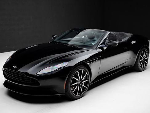 Used 2019 Aston Martin DB11 Volante RWD image 7