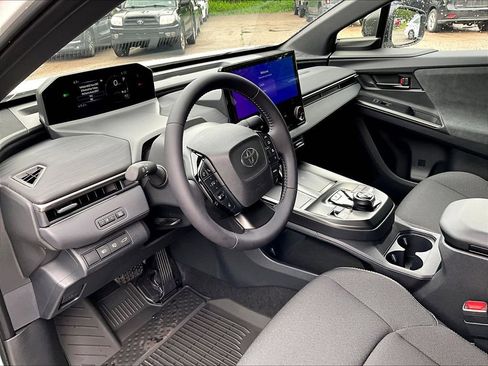 New 2026 Toyota C-HR AWD/4WD image 8