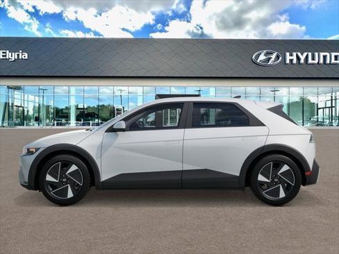 New 2026 Hyundai Ioniq 5 SEL image 3