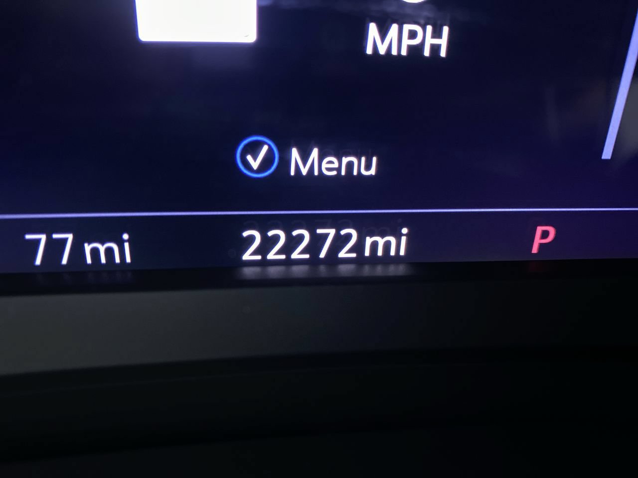Used 2024 Cadillac XT6 Premium Luxury w/ Technology Package FWD image 4