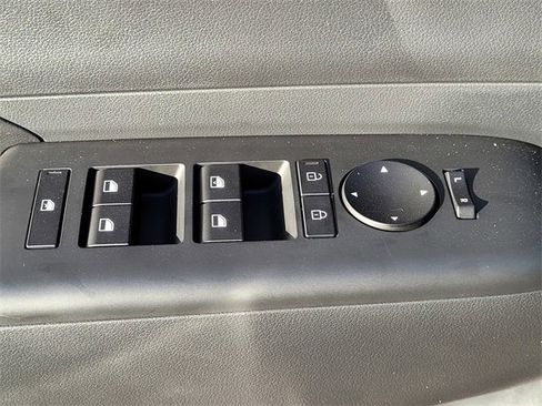 Used 2026 Hyundai Kona SE image 16