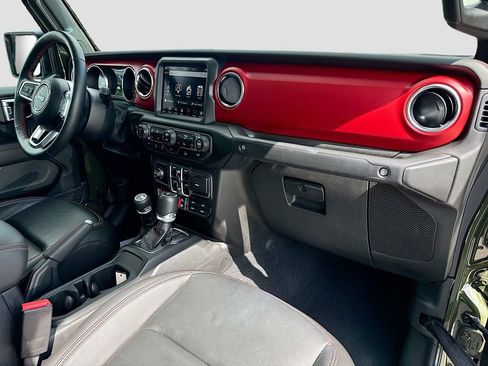 Used 2023 Jeep Gladiator Rubicon w/ LED Lighting Group AWD/4WD image 37
