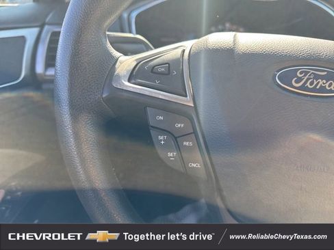 Used 2018 Ford Fusion S image 22