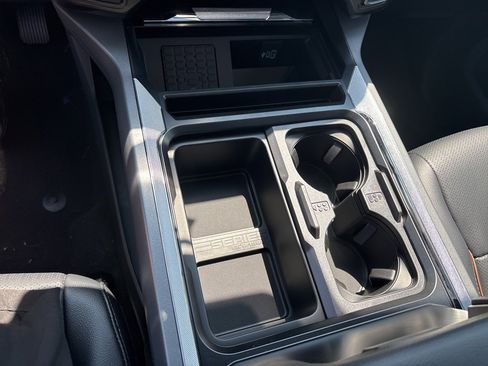 New 2025 Ford F250 Lariat w/ Lariat Ultimate Package image 16