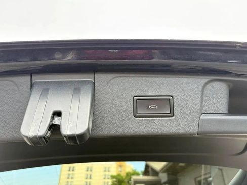 Used 2019 Volkswagen Atlas SE AWD/4WD image 11
