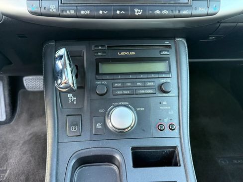 Used 2012 Lexus CT 200h Premium FWD image 17