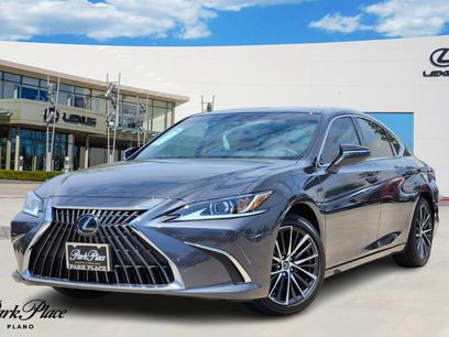 New 2025 Lexus ES 350 w/ Premium Package