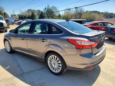 Used 2012 Ford Focus Titanium image 16