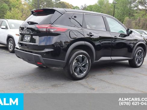 Used 2025 Nissan Rogue SV FWD image 5