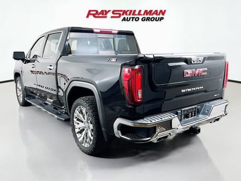 Used 2022 GMC Sierra 1500 SLT w/ SLT Premium Plus Package AWD/4WD image 5