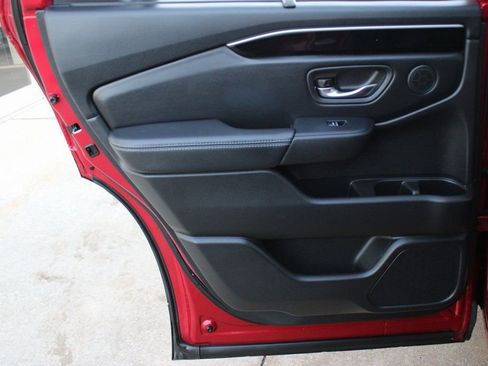 Used 2023 Honda Pilot Touring image 23