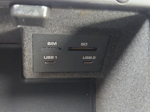 Used 2023 Porsche Macan image 17