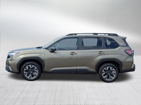 Certified 2025 Subaru Forester Premium AWD/4WD image 4