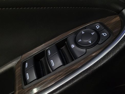 Used 2023 Chevrolet Malibu LT FWD image 27