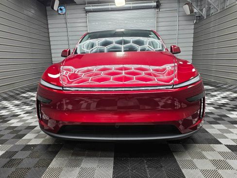 Used 2026 Tesla Model Y Long Range AWD/4WD image 4