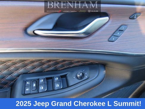 New 2025 Jeep Grand Cherokee L Summit w/ Obsidian Package image 10