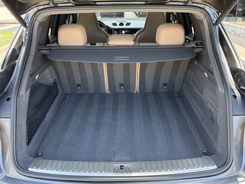 Used 2019 Porsche Cayenne image 55