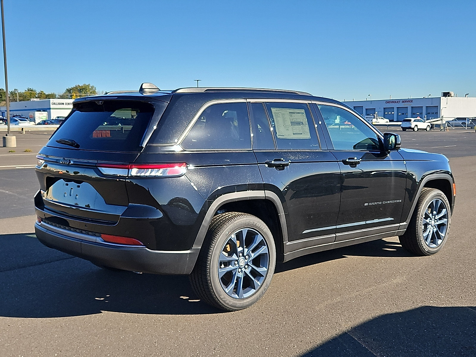 New 2026 Jeep Grand Cherokee Limited AWD/4WD image 4
