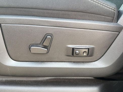 Used 2026 RAM 2500 Big Horn AWD/4WD image 14