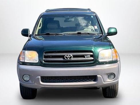 Used 2002 Toyota Sequoia SR5 RWD image 3