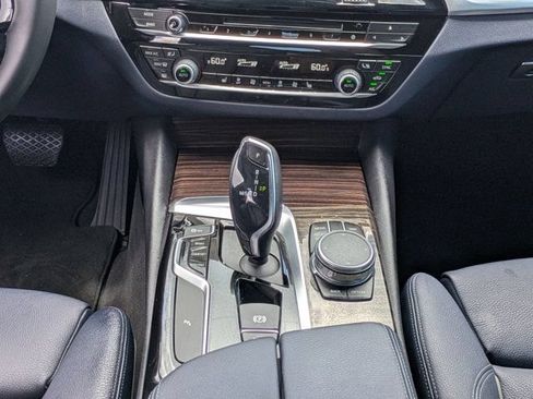 Used 2017 BMW 530i RWD image 18
