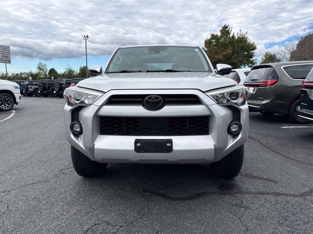 Used 2022 Toyota 4Runner SR5 AWD/4WD image 20