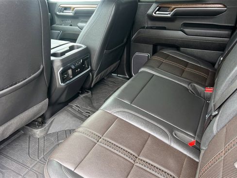 Used 2023 Chevrolet Silverado 1500 High Country image 15