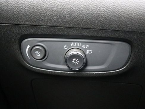 Used 2024 Buick Encore GX Sport Touring image 15