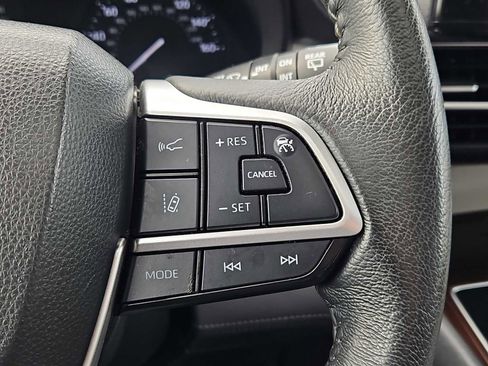 Used 2023 Toyota Sienna XLE w/ XLE Plus Package AWD/4WD image 28
