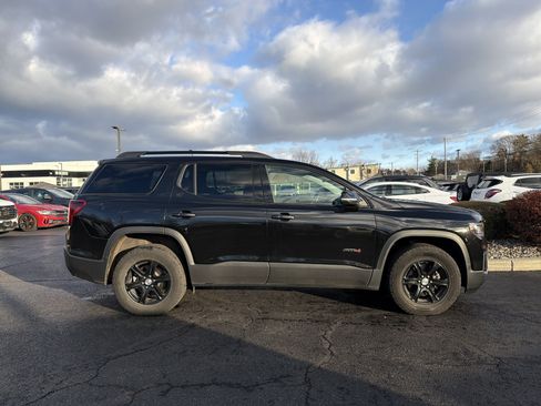 Used 2023 GMC Acadia AT4 w/ Preferred Package image 4