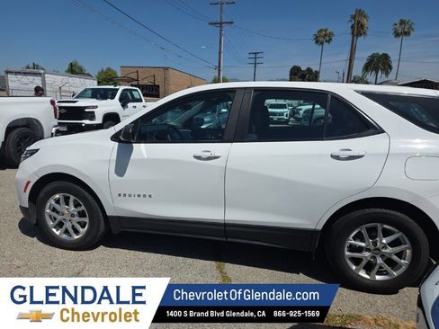 Certified 2022 Chevrolet Equinox LS FWD image 3
