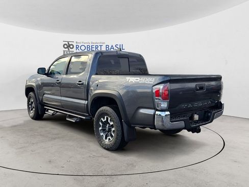 Used 2023 Toyota Tacoma TRD Off-Road image 3