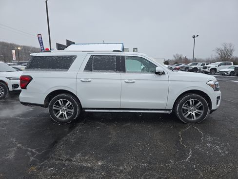 Used 2022 Ford Expedition Max Limited AWD/4WD image 2