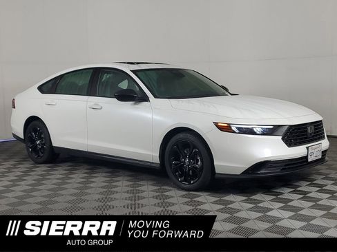 Used 2025 Honda Accord SE image 1