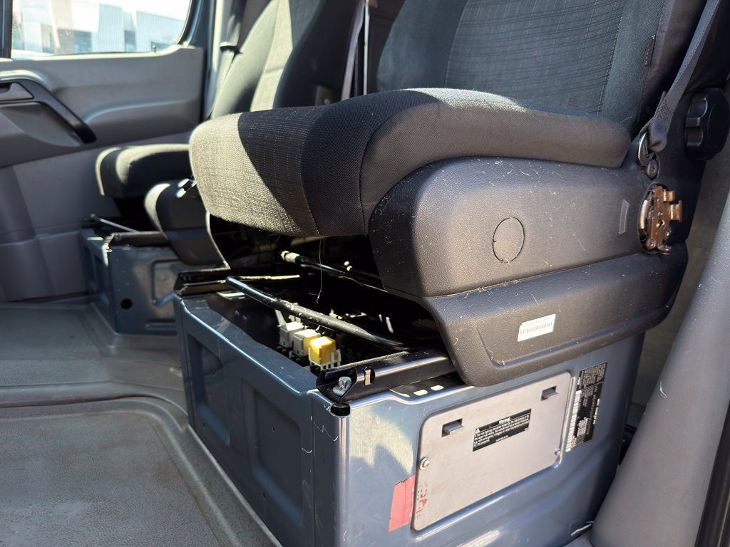 Used 2018 Mercedes-Benz Sprinter 2500 image 25