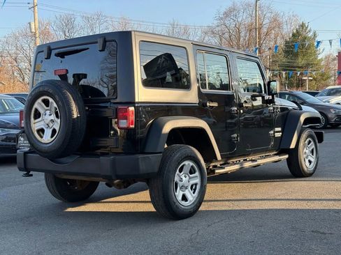 Used 2013 Jeep Wrangler Unlimited Sport AWD/4WD image 9