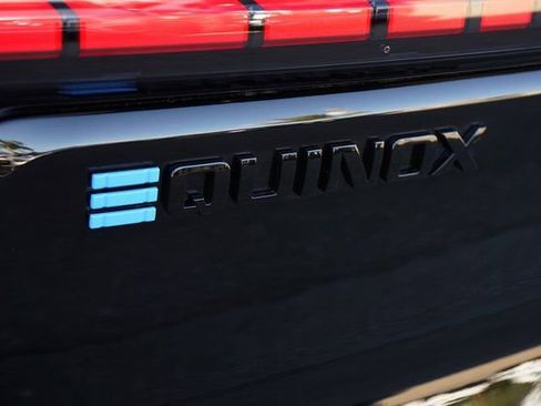 New 2025 Chevrolet Equinox EV LT FWD image 14