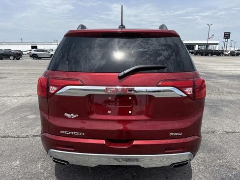 Used 2019 GMC Acadia Denali w/ Technology Package AWD/4WD image 5