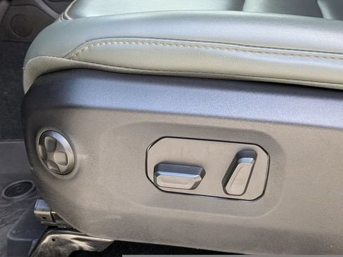 Used 2024 Jeep Gladiator Mojave w/ Safety Group AWD/4WD image 23