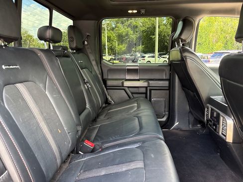 Used 2019 Ford F150 Platinum w/ Equipment Group 701A Luxury AWD/4WD image 31