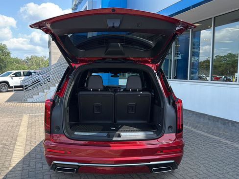 Used 2024 Cadillac XT6 Premium Luxury w/ LPO, Floor Liner Package AWD/4WD image 34