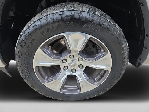 Used 2019 RAM 1500 Laramie image 10