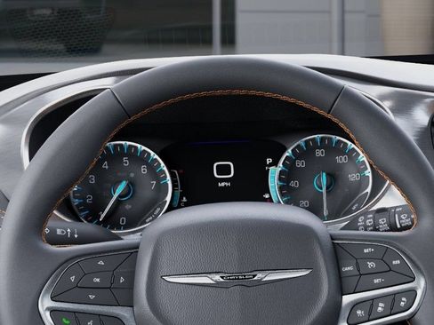 New 2026 Chrysler Pacifica Pinnacle FWD image 18