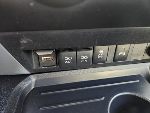 Used 2020 Toyota Tundra SR5 image 30