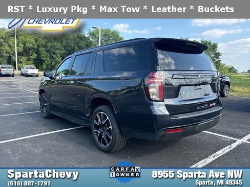 Used 2023 Chevrolet Suburban RST w/ Luxury Package image 5