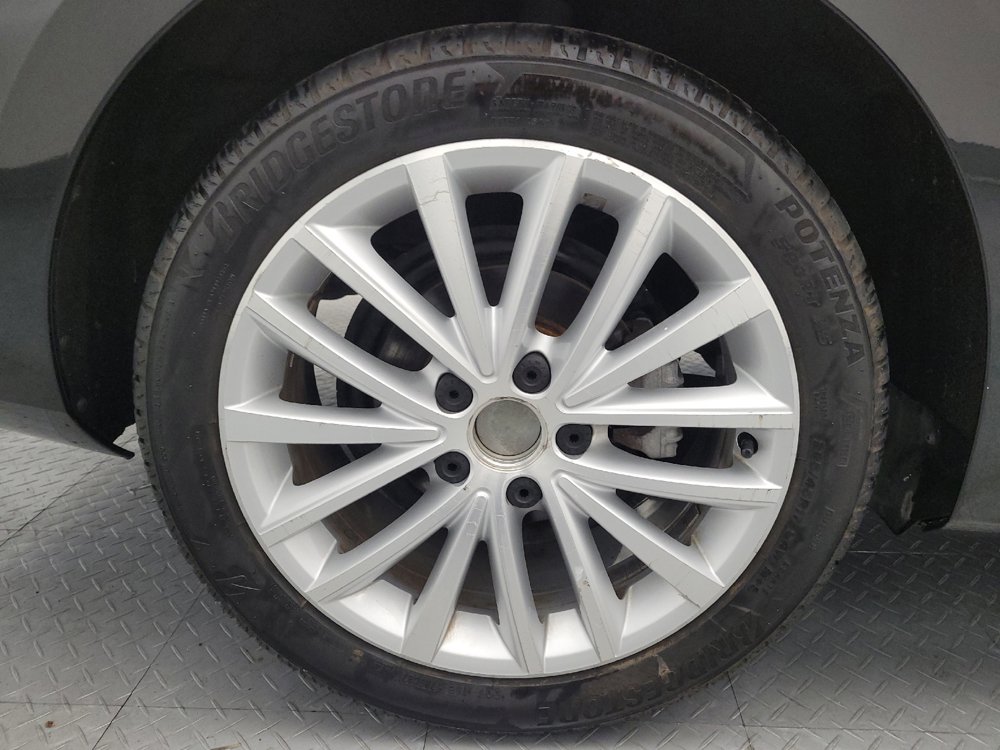 Used 2016 Volkswagen Jetta SEL FWD image 31